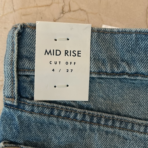 Lucky Brand Boy Mid-Rise Blue
Cutoff Denim Jean Shorts Size 4/27 - Picture 4 of 7